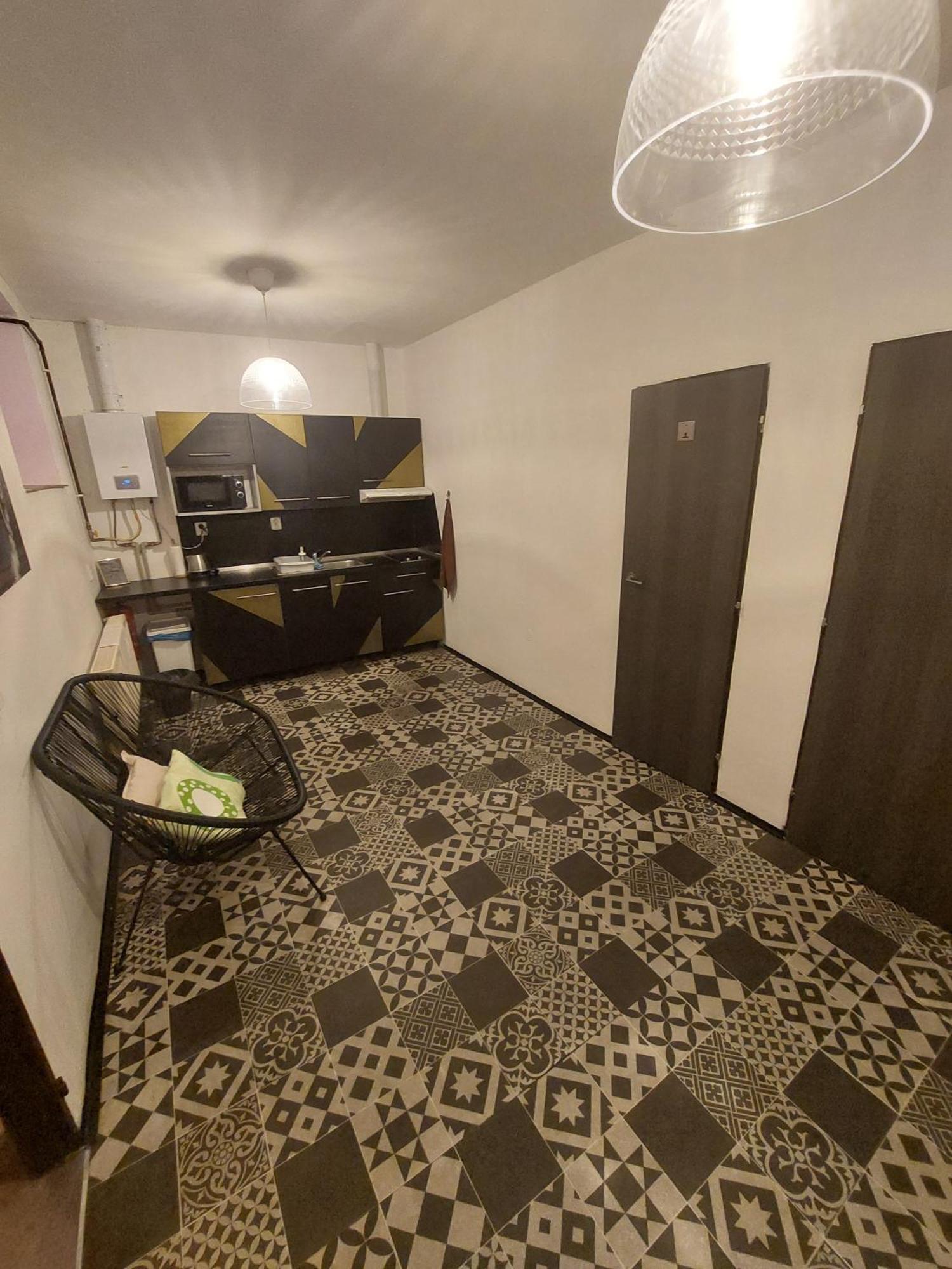 Lit Simple dans Dortoir de 4 Lits